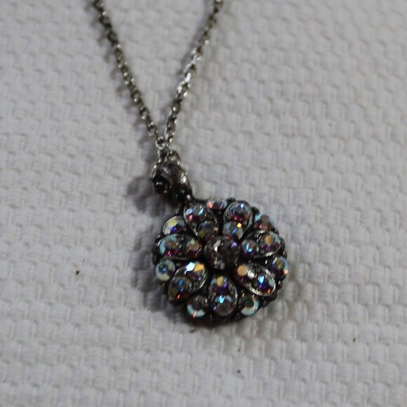 NWT Mariana Guardian Angel Necklace, Silver-Tone w/ Aurora Borealis Stones - Picture 4 of 14